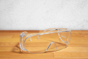 kreidezeit-naturfarben-schutzbrille 