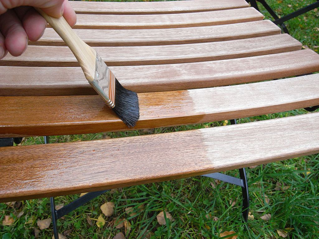 kreidezeit-naturfarben-wood-treatment-garden-furniture-oil